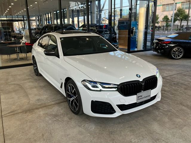 530e Sedan RHD
