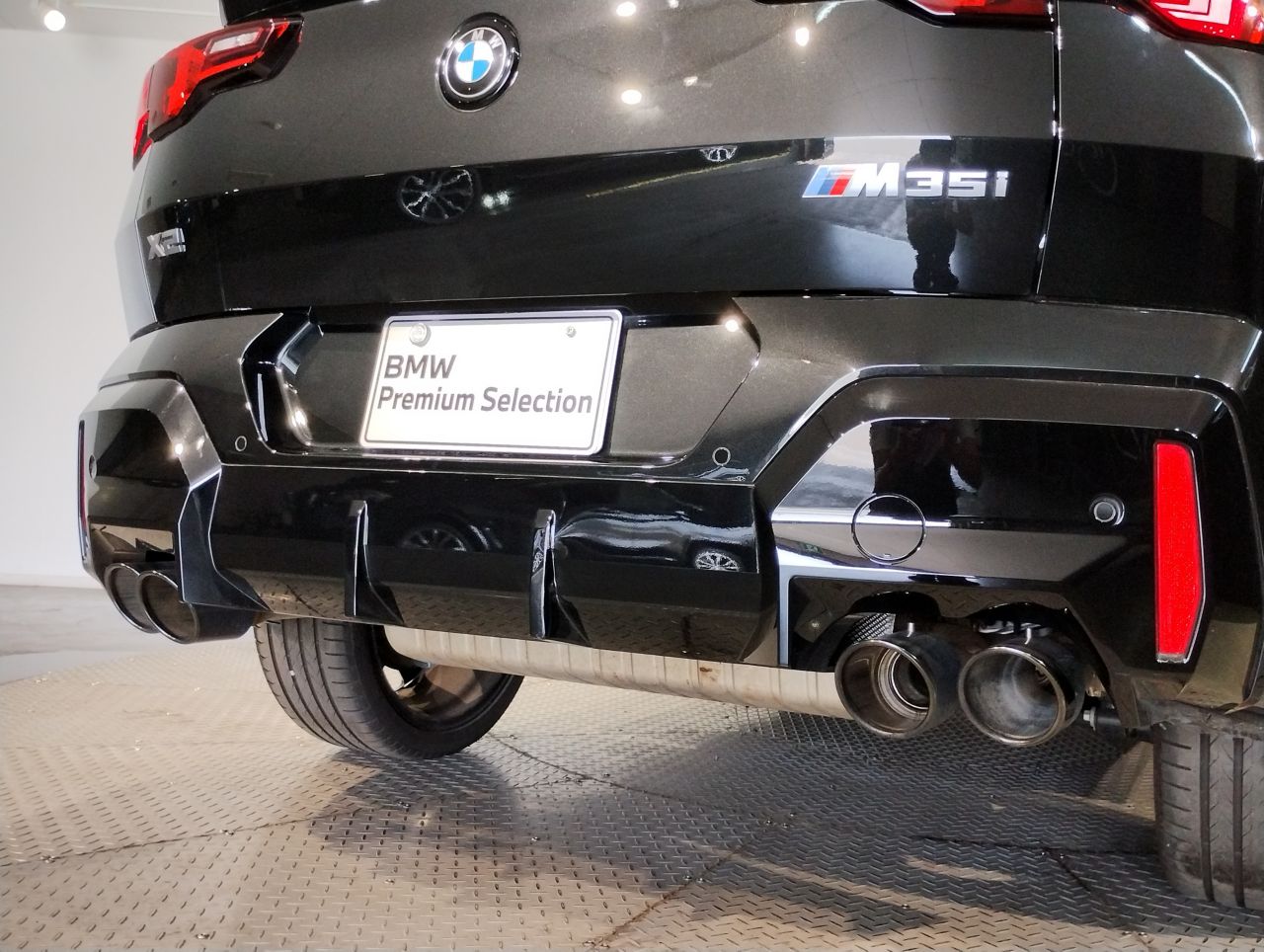 X2 M35i xDrive RHD