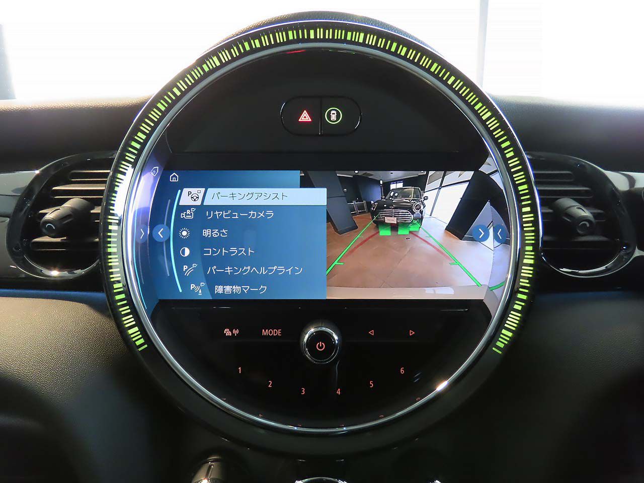 MINI Cooper F56 RHD