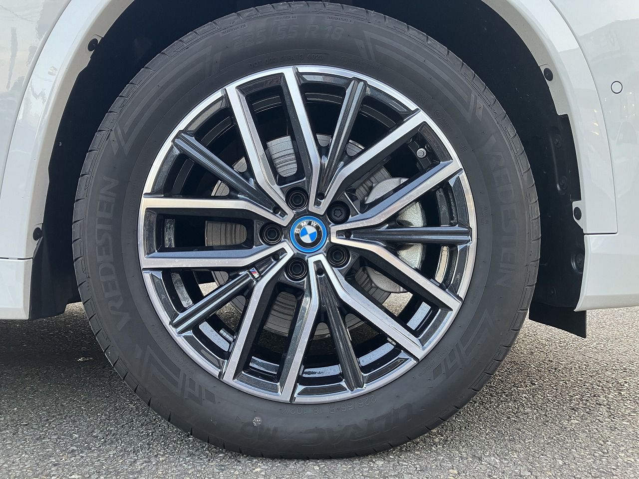 U11 iX1 xDrive30