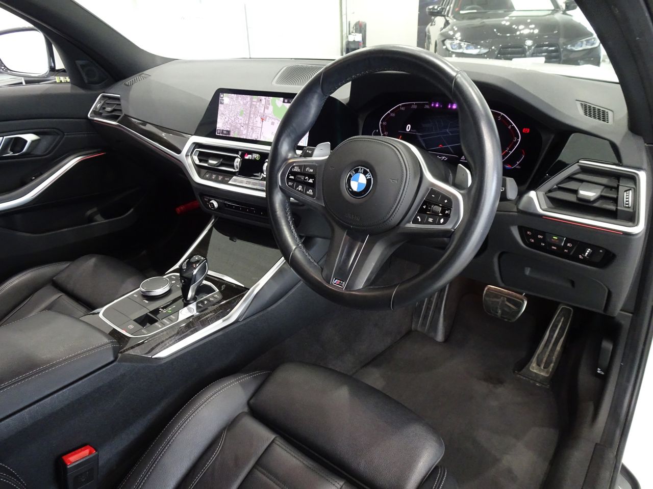 G21 320i RHD