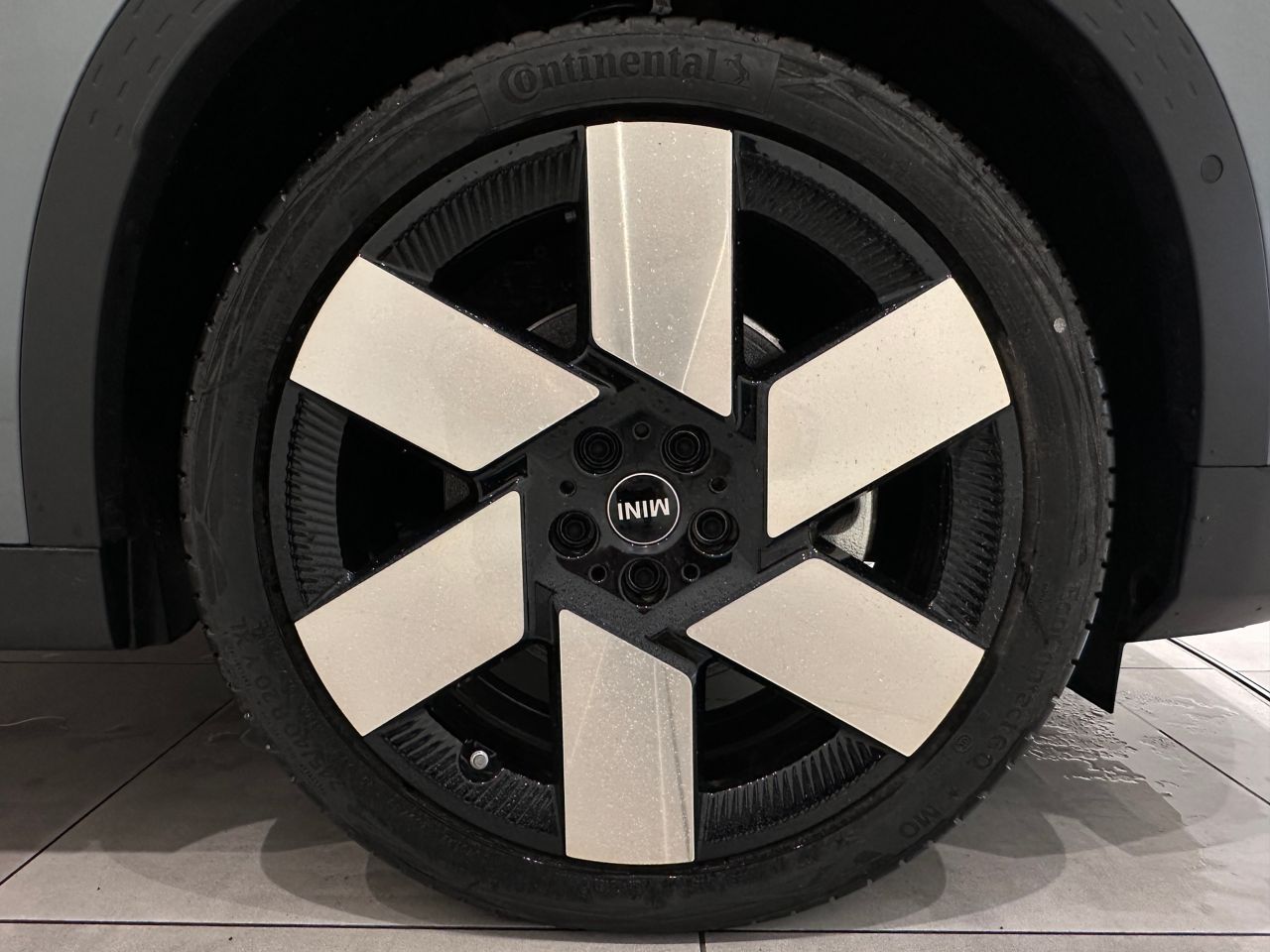 U25 MINI Countryman SE ALL4
