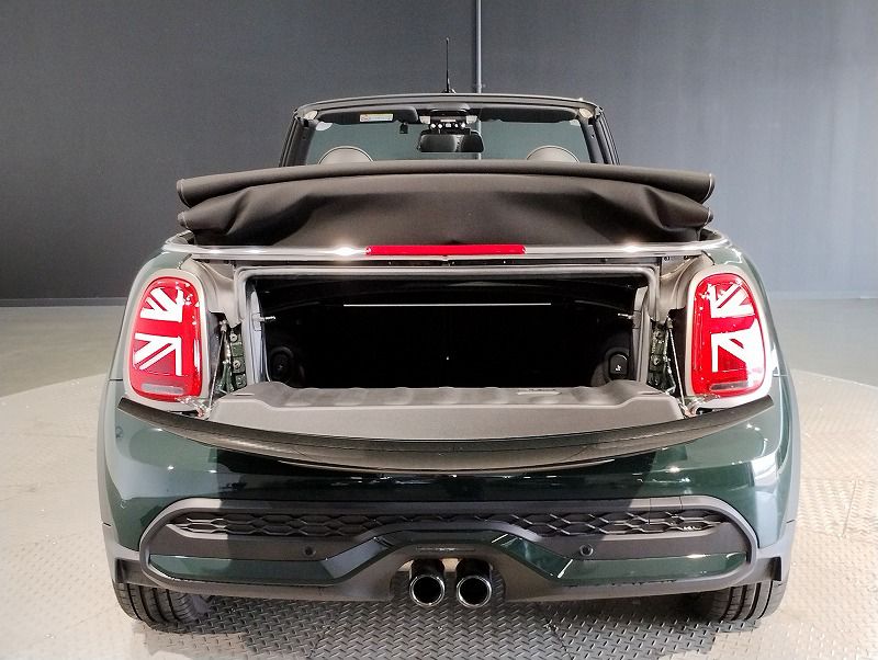 MINI Cooper S Convertible RHD