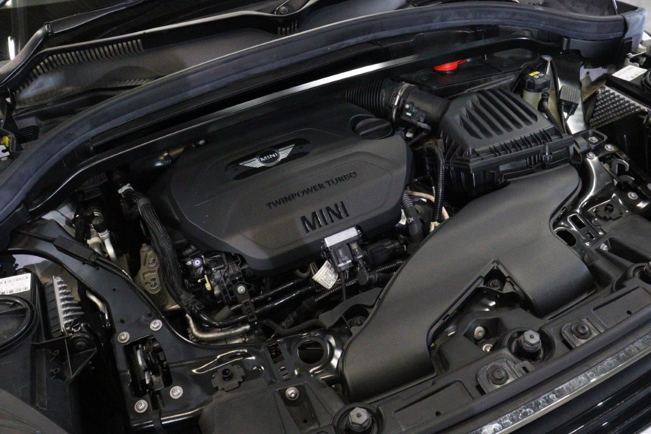 MINI CROSSOVER COOPER D