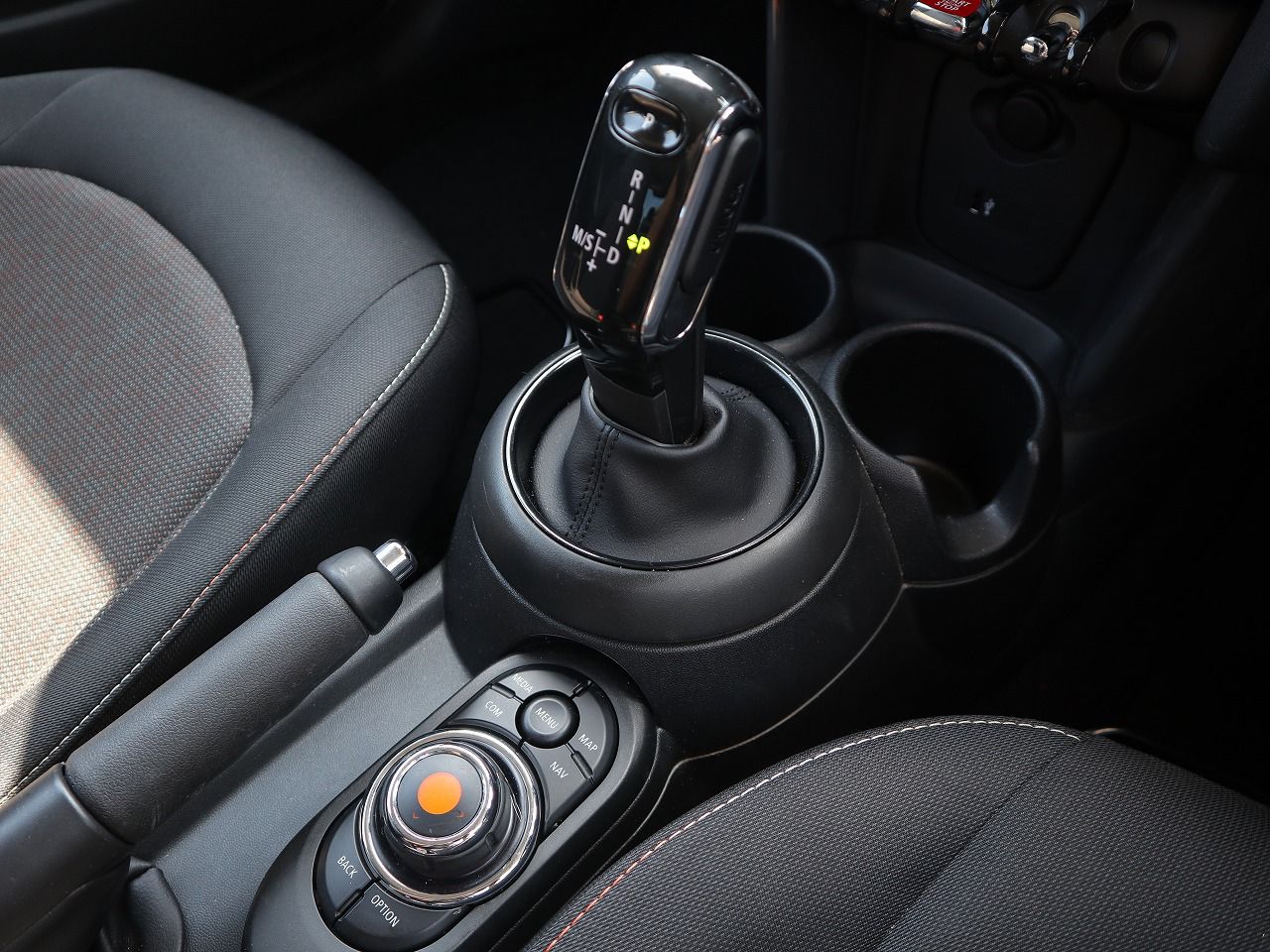 F56 MINI Cooper 3-Door Hatch LCI