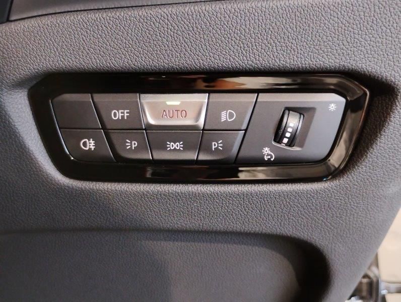 G20 320i Saloon LCI RHD MX