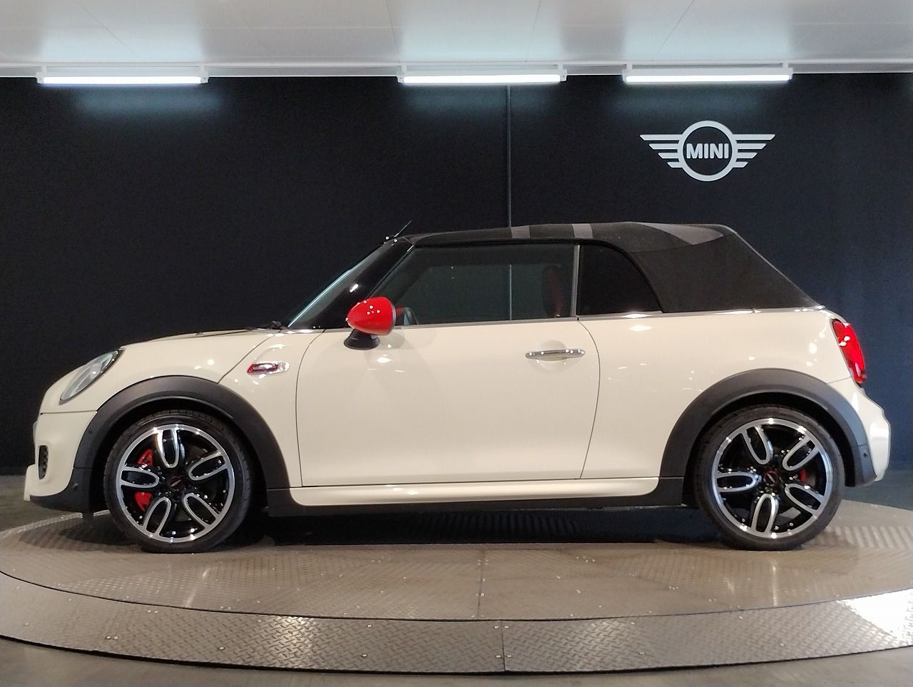 F57 MINI John Cooper Works Convertible LCI