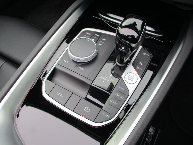 G29 z4 sDrive20i RHD