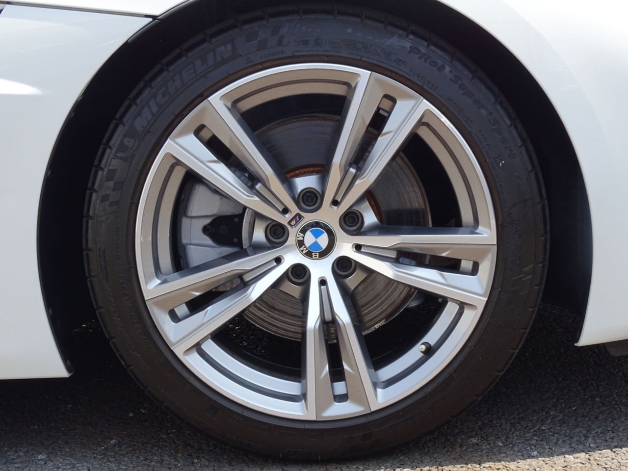 G29 z4 sDrive20i RHD