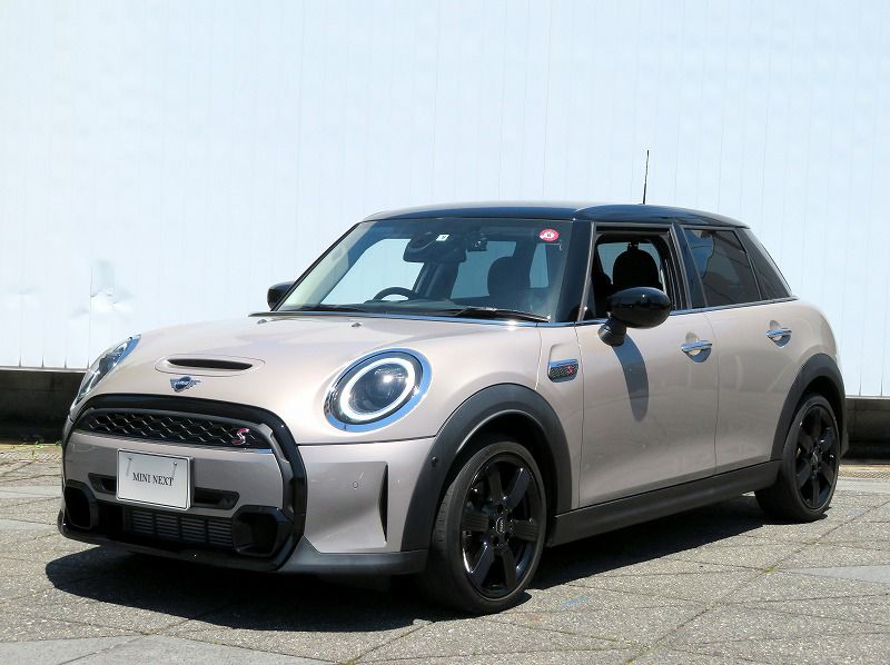 THE NEW MINI COOPER SD 5 DOOR.