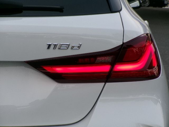 F40 118d Sports Hatch 5-door B47 2.0d
