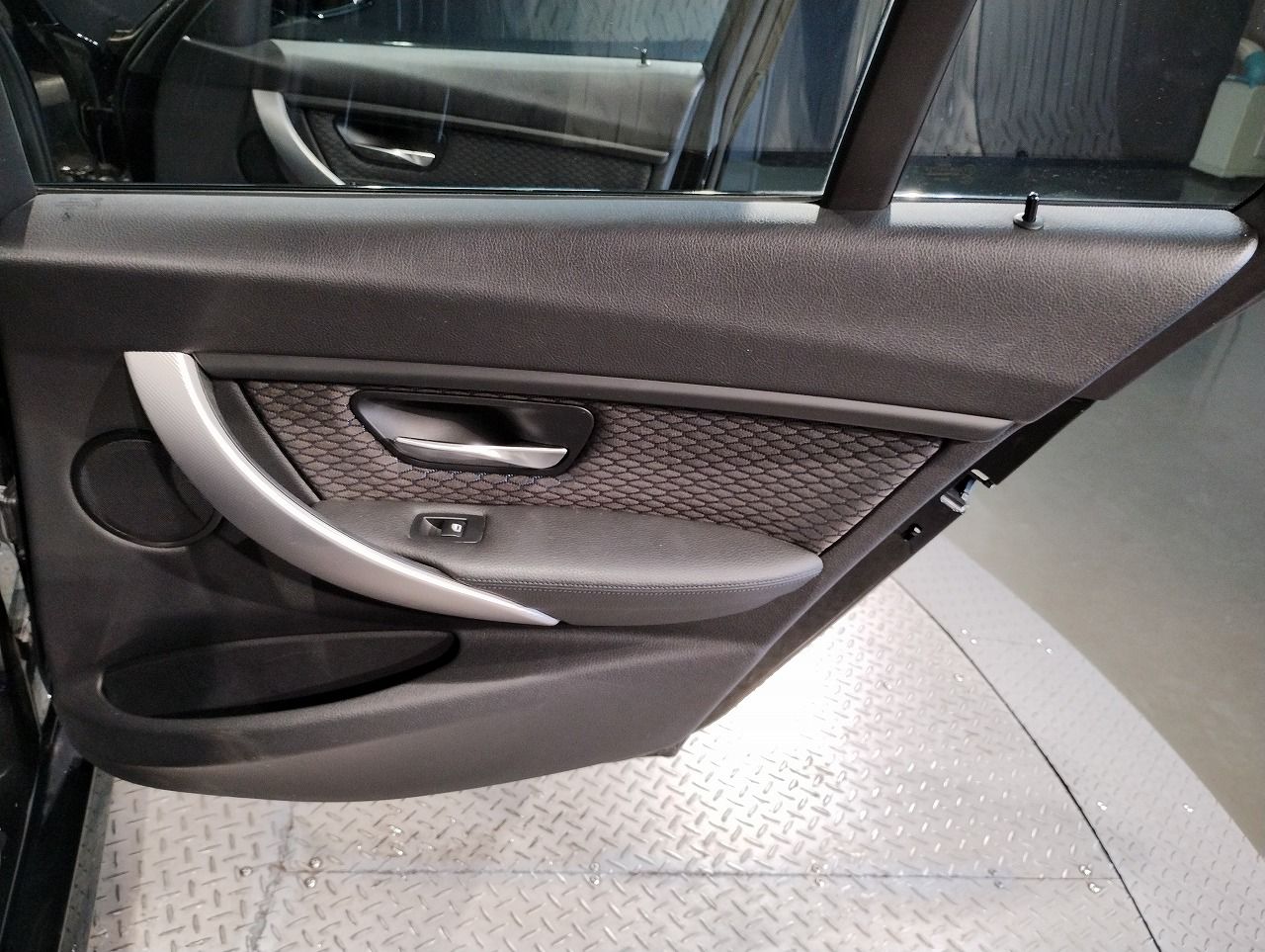320D BLUEPERFORMANCE TOURING RHD