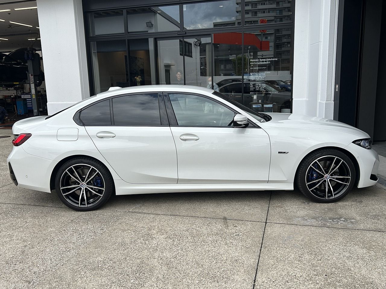 G20 330e Saloon LCI RHD MX