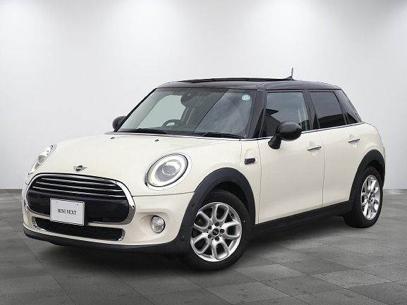MINI COOPER D 5 DOOR.