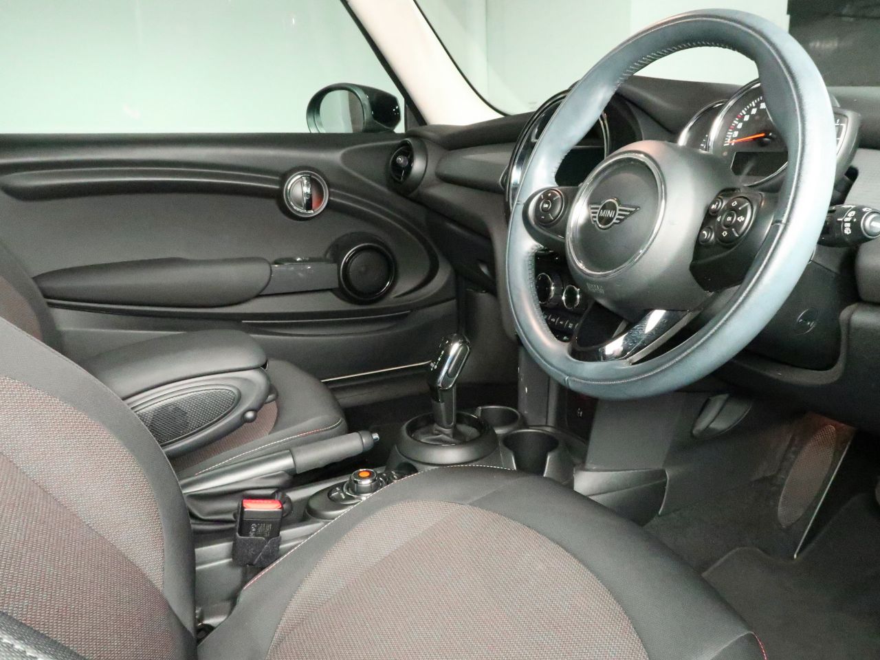 F56 MINI Cooper 3-Door Hatch LCI