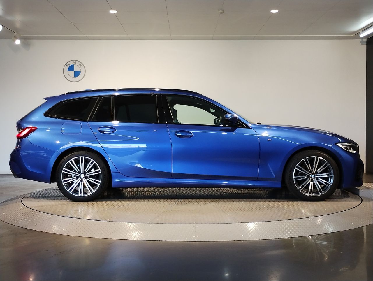 G21 320d xDrive Touring RHD