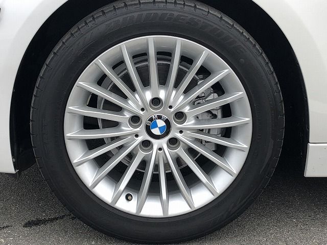 320D SEDAN RHD