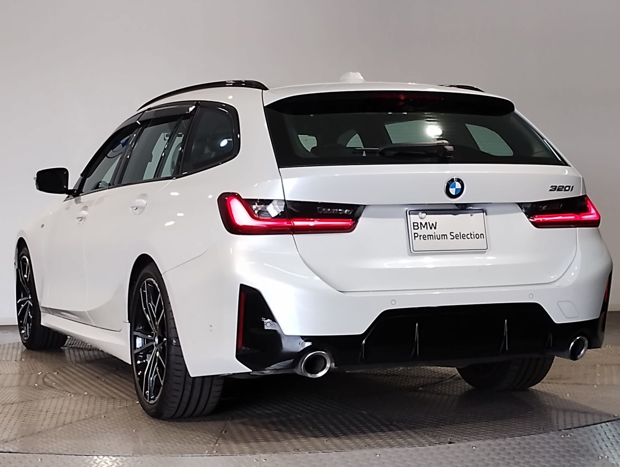 G21 320i Touring LCI RHD