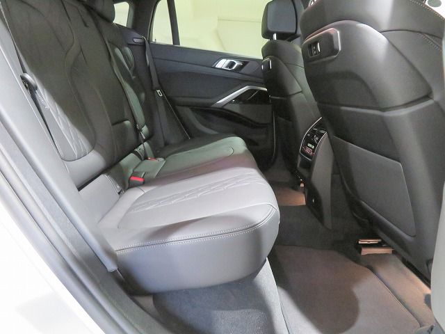 X6 xDrive30d M Sport RHD