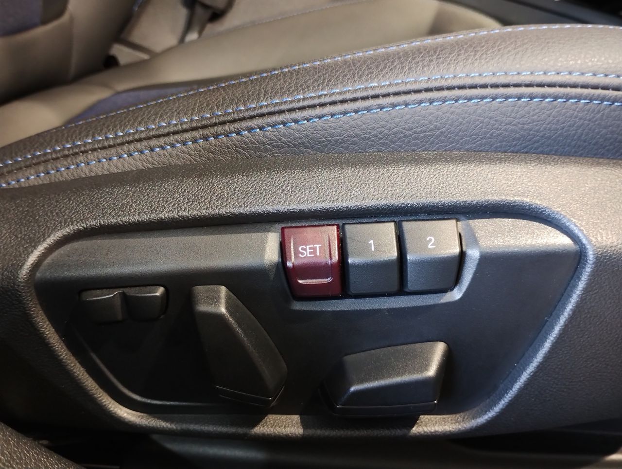 F40 118d Sports Hatch 5-door B47 2.0d