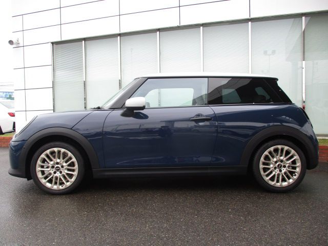 F66 MINI Cooper C 3Dr