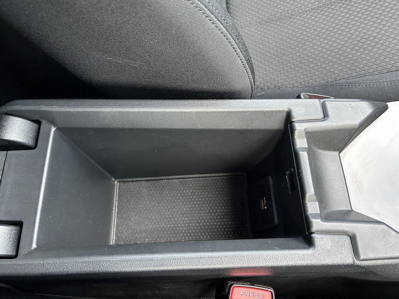 F40 118d Sports Hatch 5-door B47 2.0d