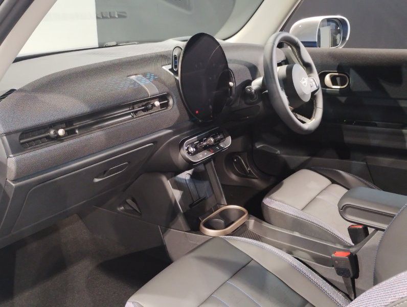 F66 MINI Cooper C 3Dr