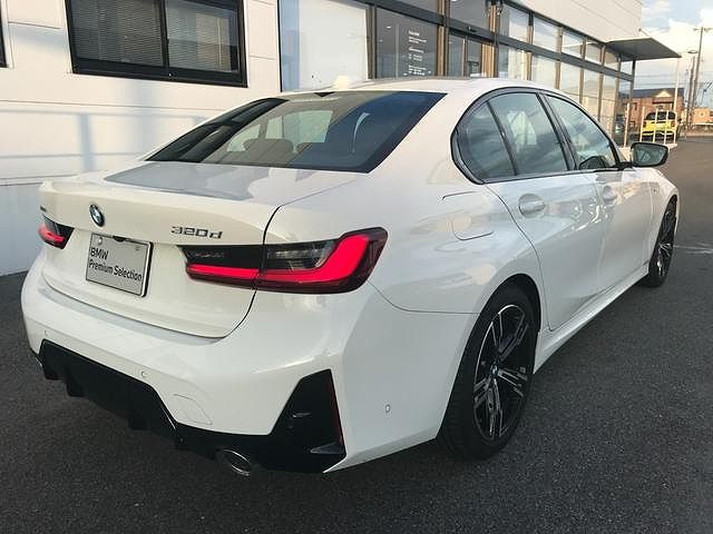 320d xDrive Berline RHD
