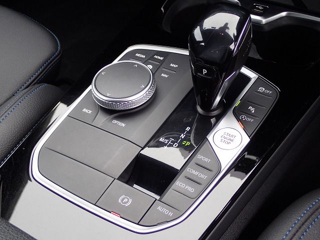 F40 118d Sports Hatch 5-door B47 2.0d