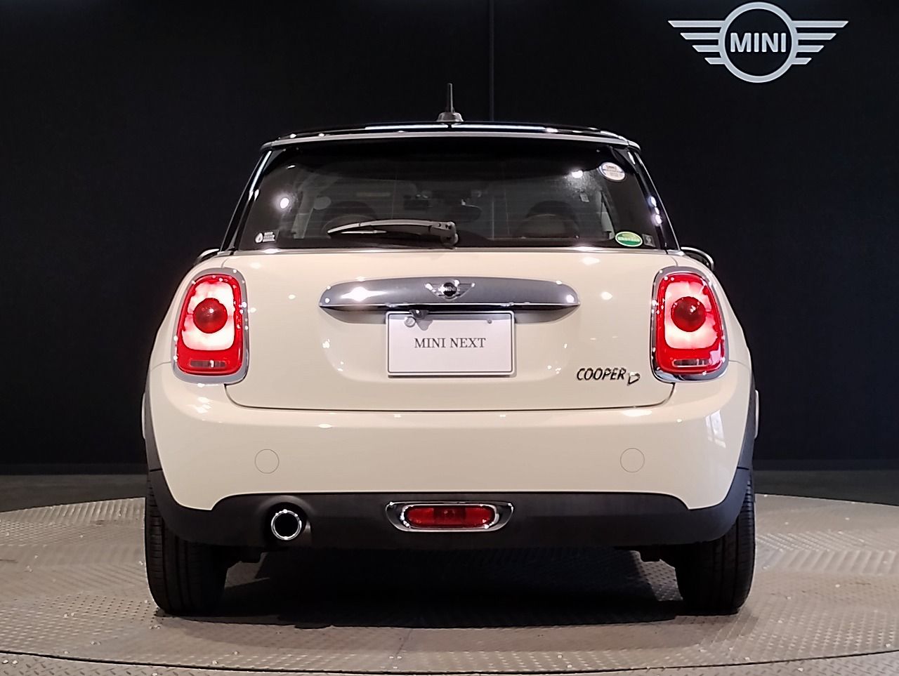 F56 COOPER D (AT)