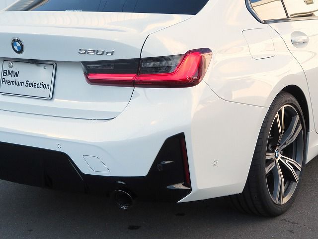 320d xDrive Berline RHD