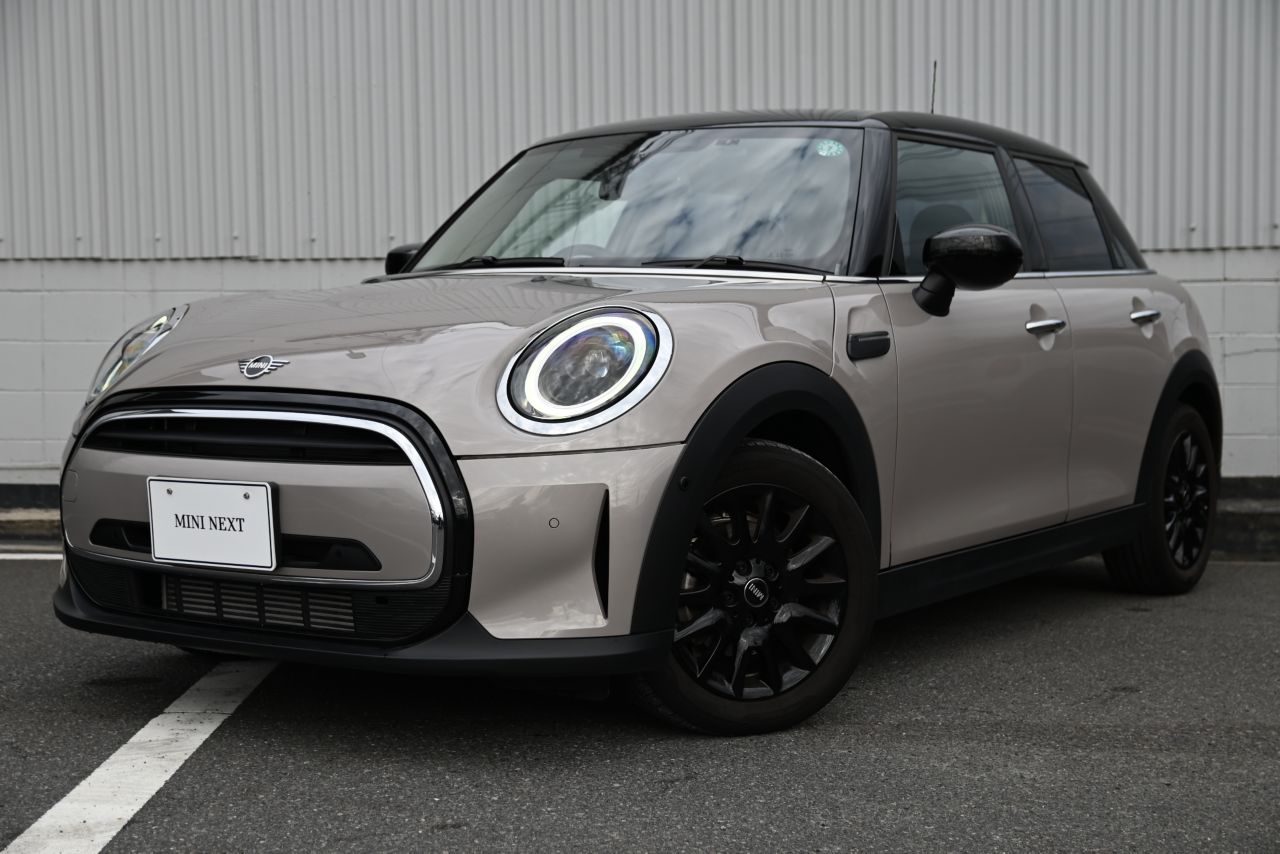 MINI COOPER D 5 DOOR.