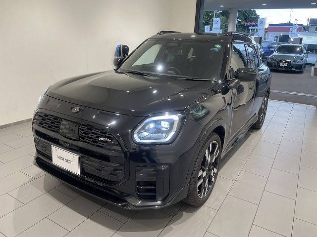U25 MINI John Cooper Works Countryman ALL4