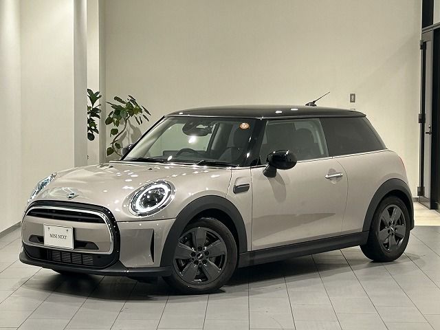 THE NEW MINI COOPER D 3 DOOR.