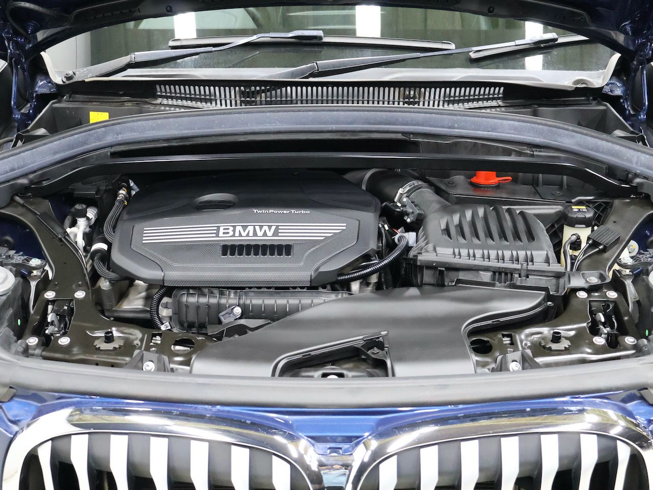 X1 sDrive18i RHD