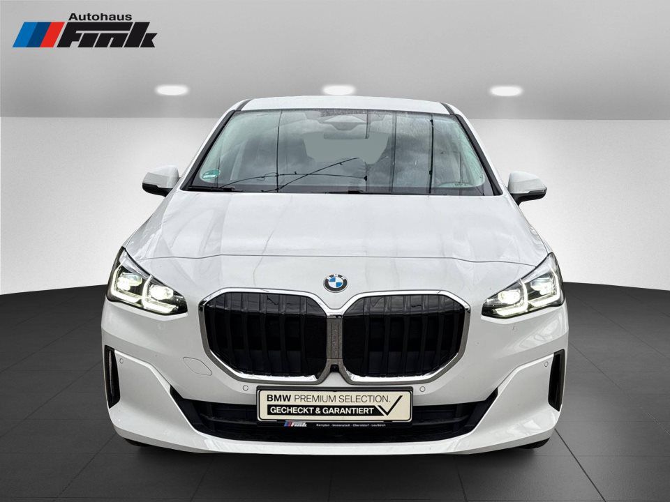 BMW 218