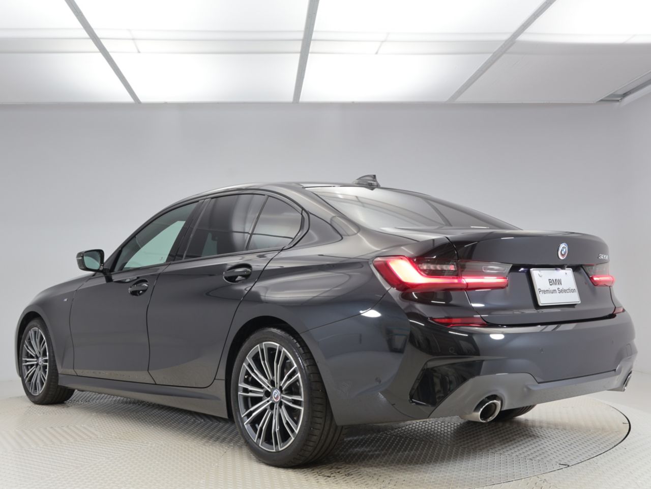 G20 320i Saloon RHD MX
