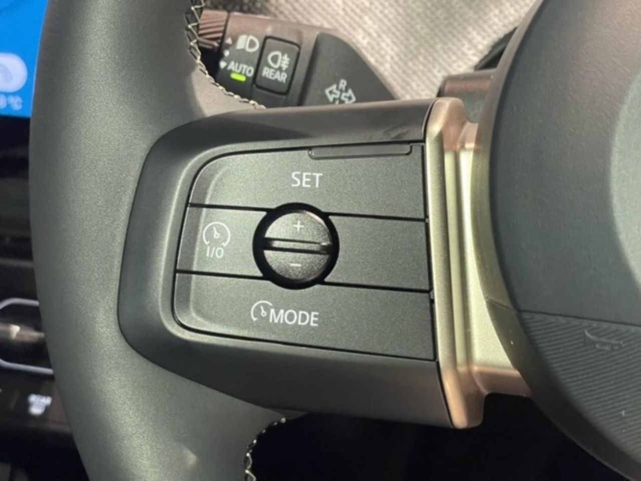 J01 MINI Cooper SE