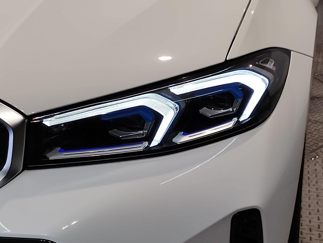 G20 320i Saloon LCI RHD MX