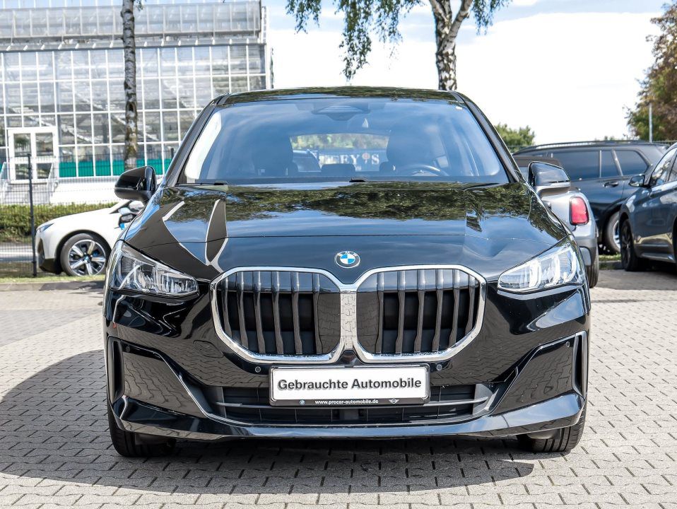 BMW 218
