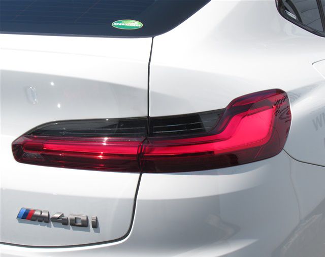 X4 M40i RHD
