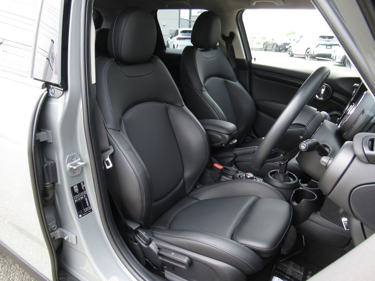 MINI F55 Cooper D 5dr Hatch LCI
