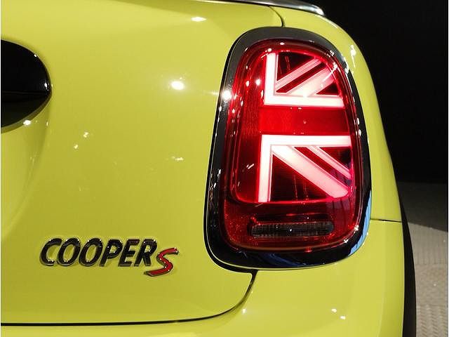 MINI Cooper S Convertible RHD