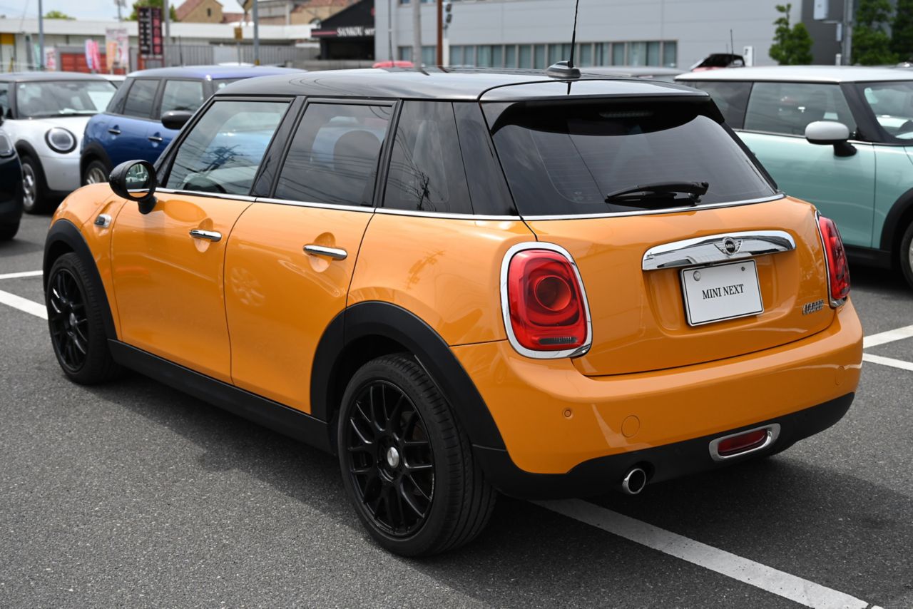 F55 COOPER