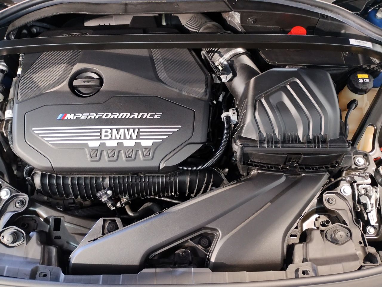 F40 M135i xDrive Sports Hatch 5-door B48 2.0i