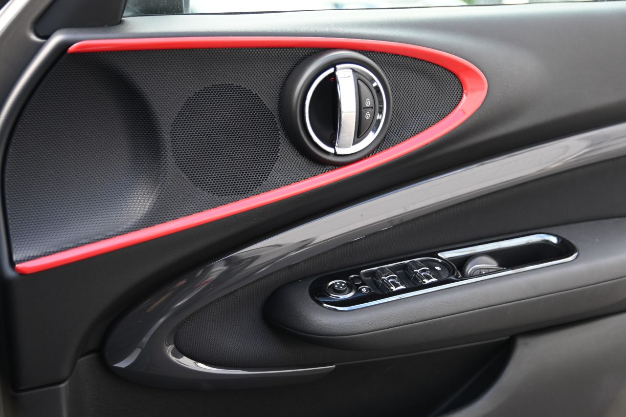 MINI COOPER S CLUBMAN