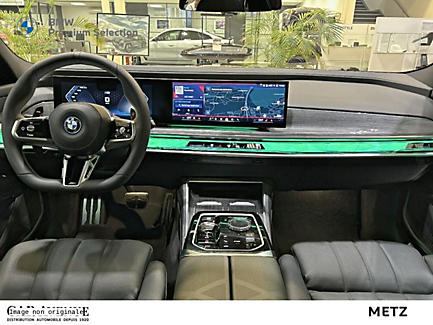 BMW M760e xDrive 571 ch 