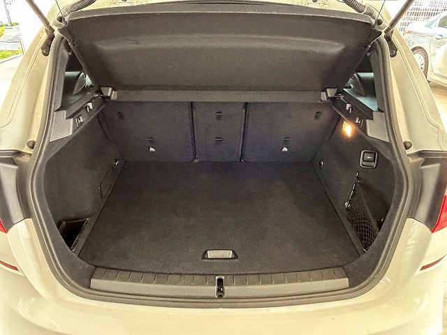 218D ACTIVE TOURER RHD