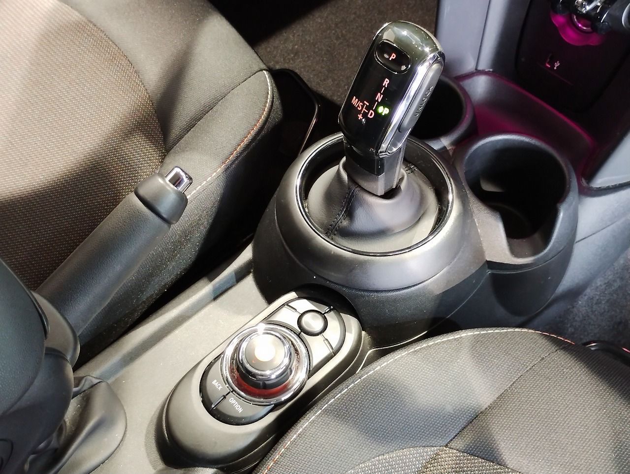 MINI Cooper D 3-Door Hatch