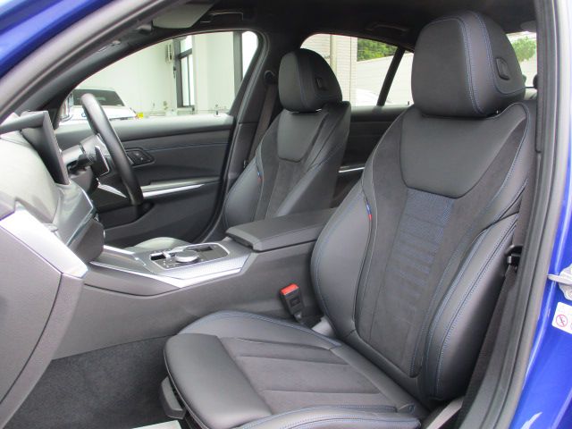 320d xDrive Berline RHD